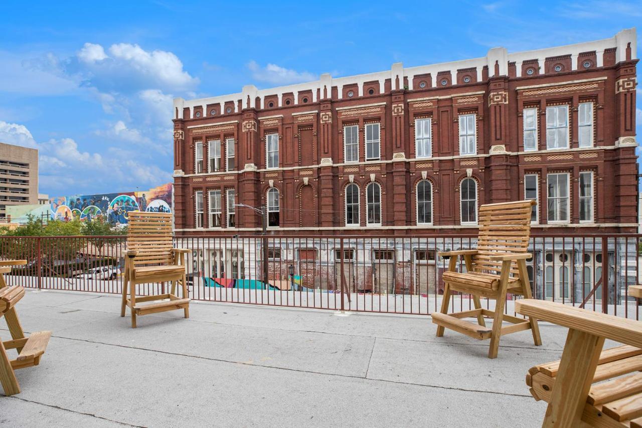 Serenity On The Strand - Historic Strand Loft #205 Galveston Exterior foto