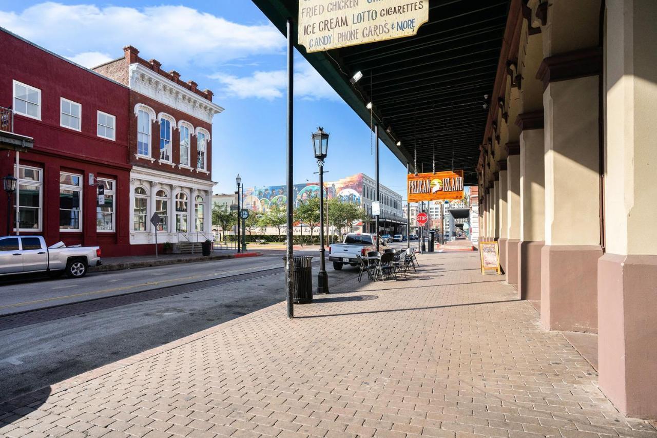 Serenity On The Strand - Historic Strand Loft #205 Galveston Exterior foto