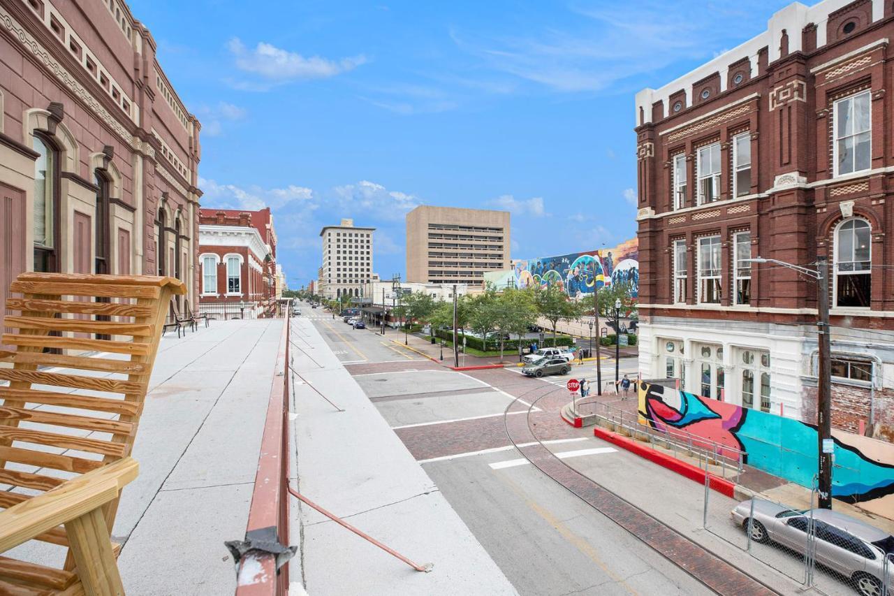 Serenity On The Strand - Historic Strand Loft #205 Galveston Exterior foto