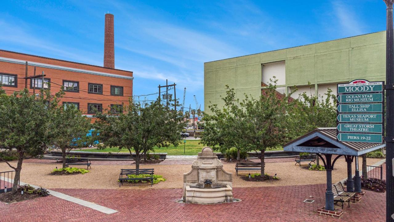 Serenity On The Strand - Historic Strand Loft #205 Galveston Exterior foto