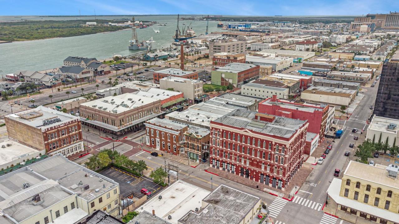 Serenity On The Strand - Historic Strand Loft #205 Galveston Exterior foto